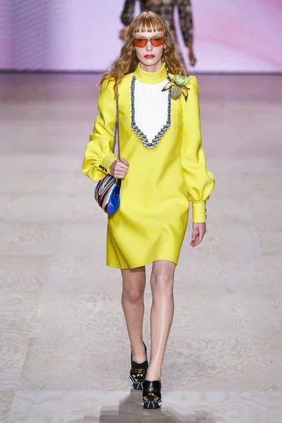 Look 23